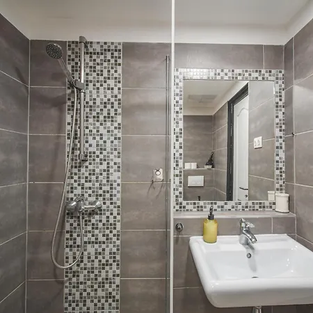 Ruinbar Nights Style With Ac Apartment *
